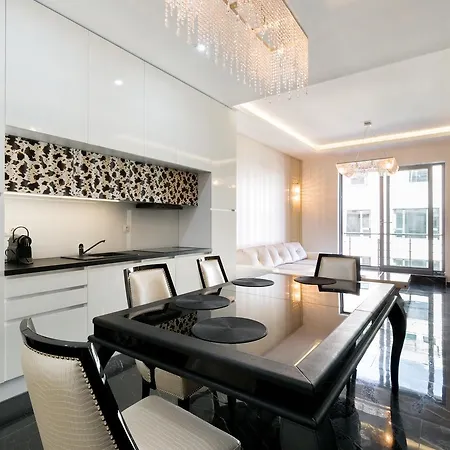 The Crystal Palace Apartment *