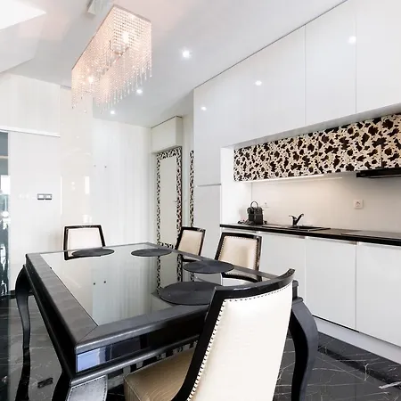The Crystal Palace Apartment
