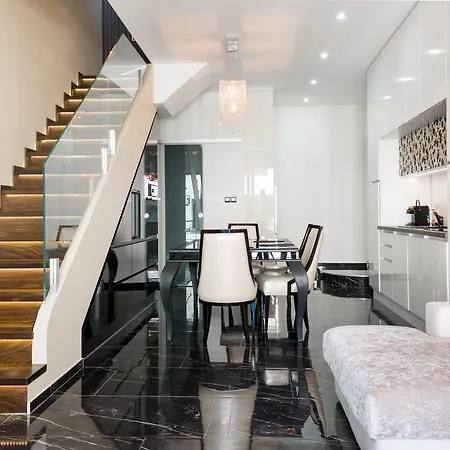 The Crystal Palace Apartment *